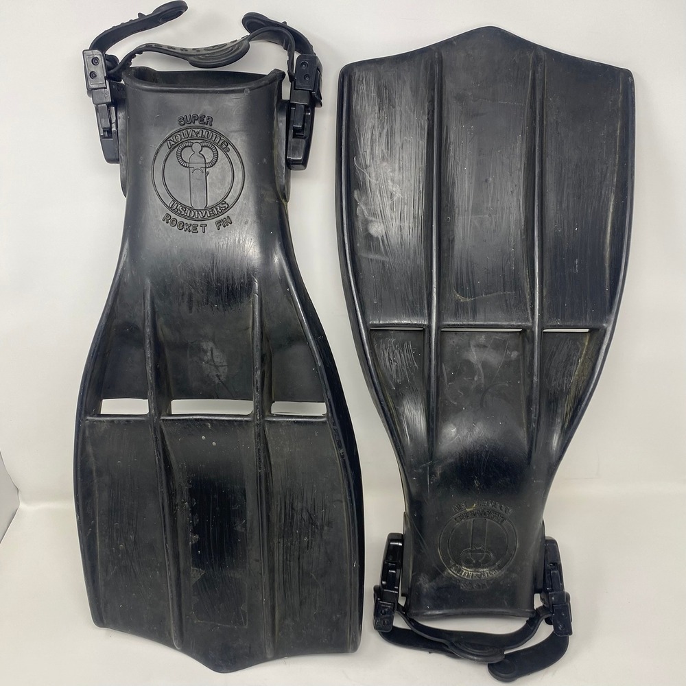 Aqua-Lung Mens 2 Rocket Fin Black US Divers Vented Scuba Diving Fins Made in USA